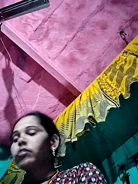 Pooja750 online show from December 2025 07:31:01 PM