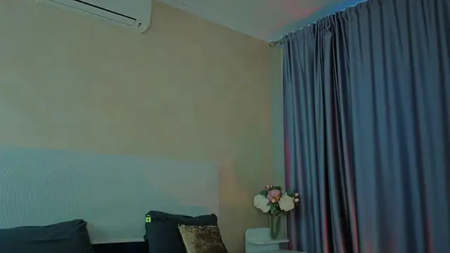  sophielov online show from May 2026 02:41:02 AM
