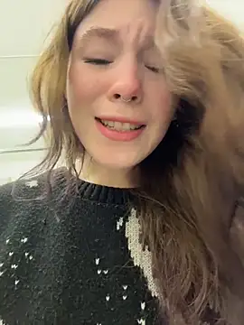 Mimiumuy online show from November 2025 07:56:02 PM