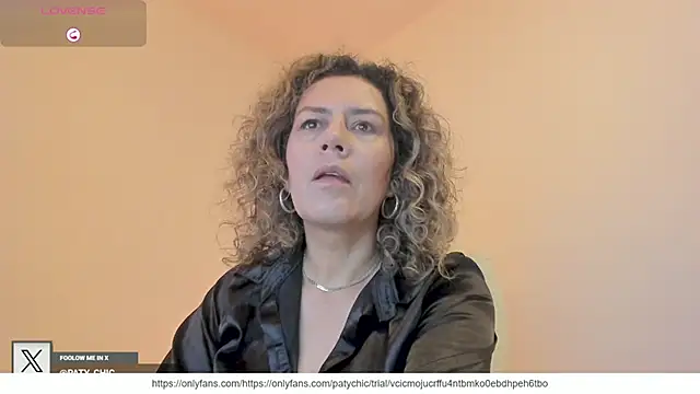 Snapshot of Paty_chic chatting on October 2025 01:36:03 PM Paty chic online show from October 2025 01:36:03 PM