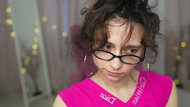 MimiLicks online show from November 2025 09:25:01 AM