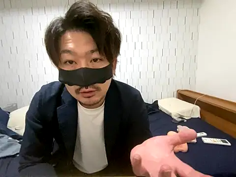 Arista 09 online show from October 2025 01:18:01 PM