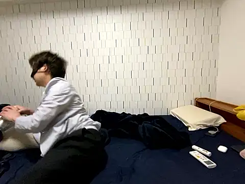 Arista 09 online show from October 2025 12:27:01 PM