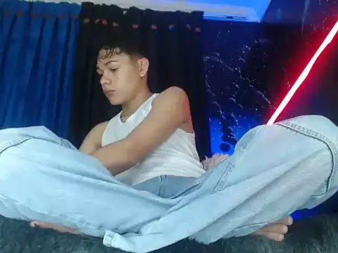 SemerHott online show from November 2025 01:14:02 PM