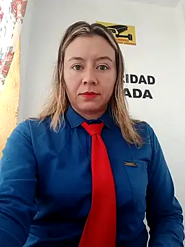 Snapshot of Hannah-colx chatting on November 2025 03:55:02 PM Hannah-colx online show from November 2025 03:55:02 PM