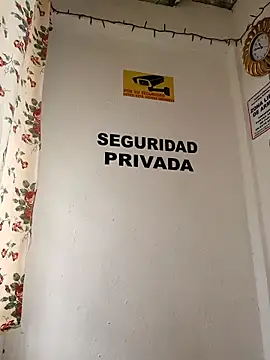 Snapshot of Hannah-colx chatting on November 2025 03:49:01 PM Hannah-colx online show from November 2025 03:49:01 PM