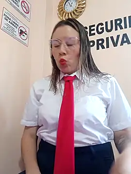 Snapshot of Hannah-colx chatting on December 2025 04:55:02 PM Hannah-colx online show from December 2025 04:55:02 PM