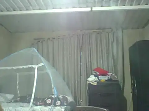 Snapshot of _Cristal chatting on October 2025 12:51:02 AM Cristal online show from October 2025 12:51:02 AM