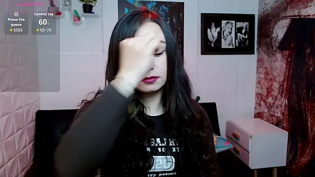 Snapshot of Eva_Roussell chatting on February 2026 02:35:01 PM Eva Roussell online show from February 2026 02:35:01 PM