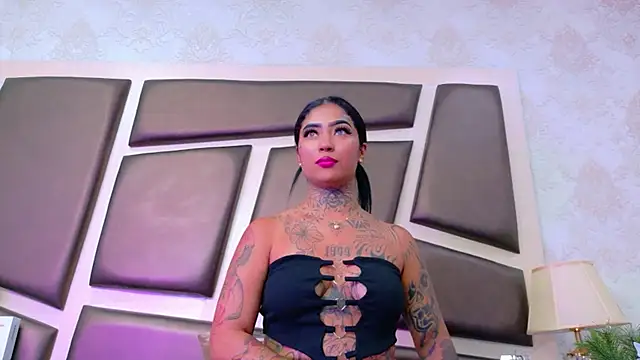 EmilieLake online show from June 2026 12:32:02 AM