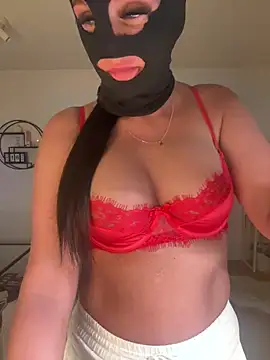 Snapshot of swedishbaddie chatting on October 2025 05:47:02 PM swedishbaddie online show from October 2025 05:47:02 PM