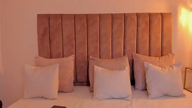 amber colliiins online show from March 2026 05:08:02 PM