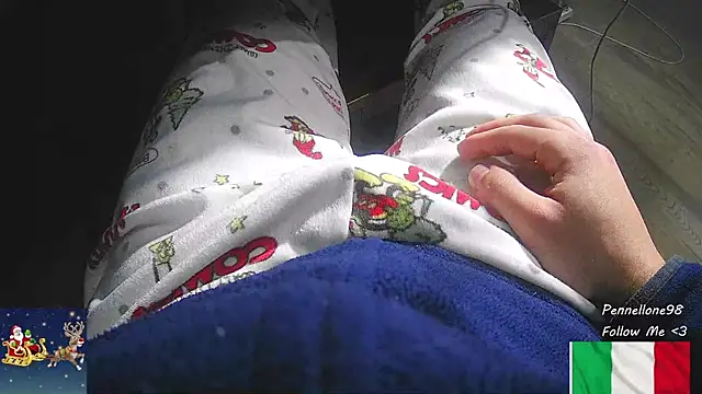 Snapshot of Pennellone98 chatting on December 2025 03:43:01 PM Pennellone98 online show from December 2025 03:43:01 PM