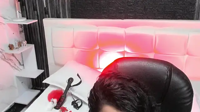 Violet sl4ve online show from October 2025 04:49:01 PM