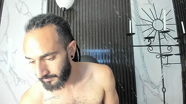 Snapshot of Tatis__ chatting on December 2025 08:14:01 PM Tatis online show from December 2025 08:14:01 PM