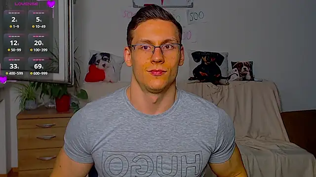 ZeinMiracles online show from April 2026 06:41:01 PM