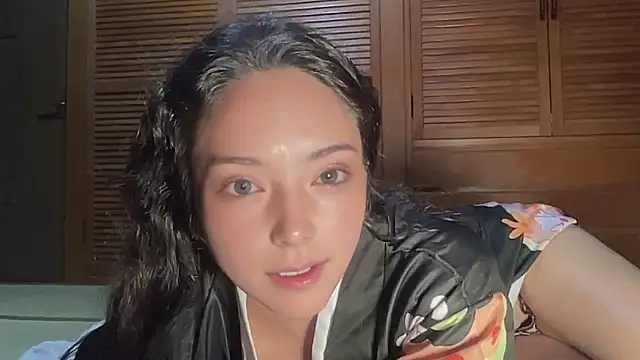 Snapshot of ena8888 chatting on October 2025 04:02:02 PM ena8888 online show from October 2025 04:02:02 PM