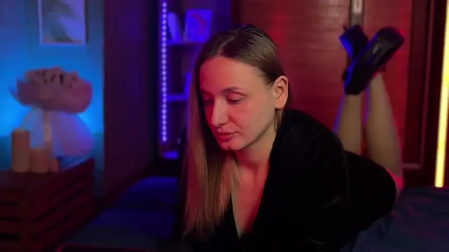 LovaMay online show from March 2026 07:31:01 PM