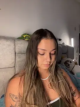 Snapshot of AnnyLopezzz_ chatting on June 2026 05:36:02 AM AnnyLopezzz online show from June 2026 05:36:02 AM