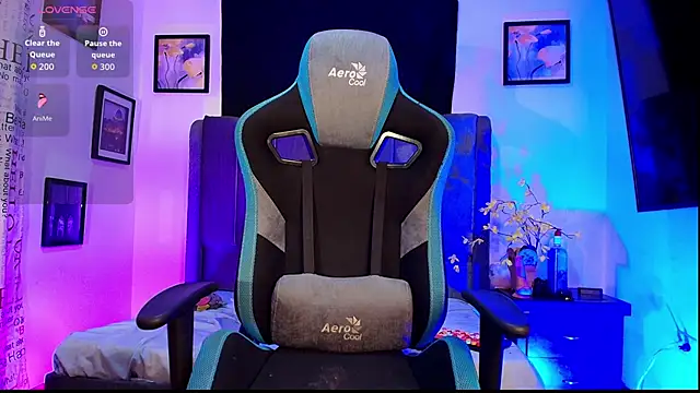 Michael Lopez 1 online show from October 2025 11:23:01 PM