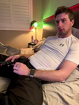 Snapshot of Matttsohot chatting on December 2025 10:14:01 PM Matttsohot online show from December 2025 10:14:01 PM