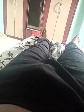 Leon hot33 online show from March 2026 10:10:01 AM