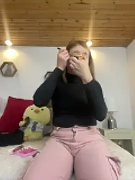 mia skys online show from January 2026 12:53:02 PM