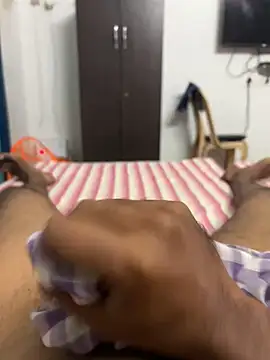 Snapshot of usermood2000 chatting on November 2025 07:30:02 AM usermood2000 online show from November 2025 07:30:02 AM