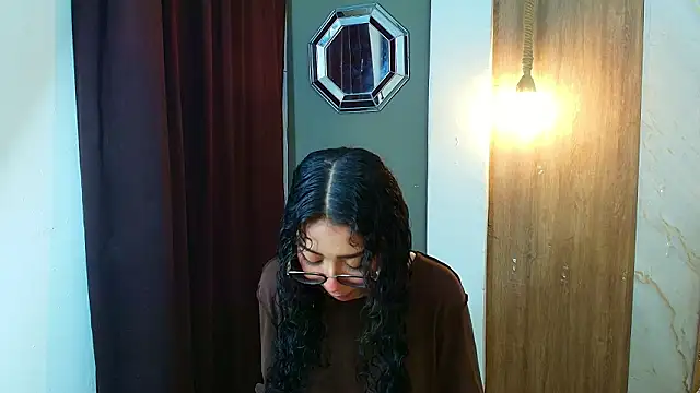 Snapshot of honeymoon_12 chatting on February 2026 05:12:01 AM honeymoon 12 online show from February 2026 05:12:01 AM