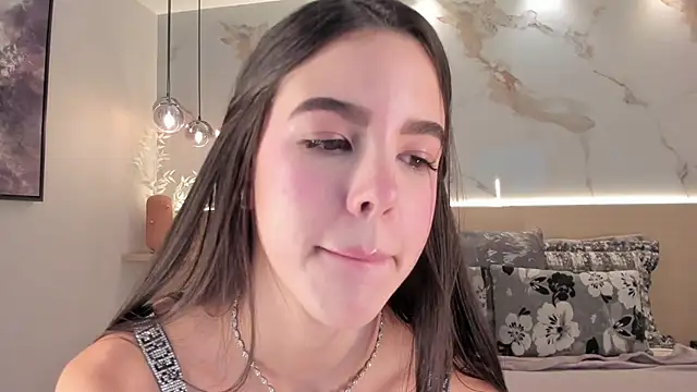 SolAvelar online show from June 2026 02:53:01 AM