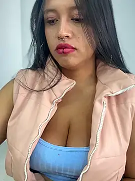 -Mia1 online show from November 2025 12:27:02 PM