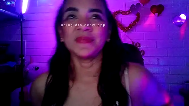 MiiaVelasquez online show from February 2026 04:42:01 AM