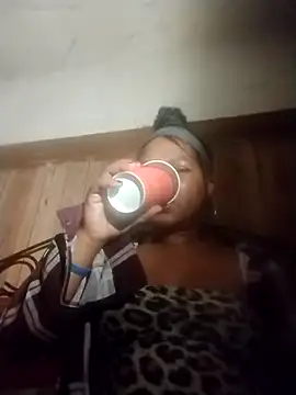 Snapshot of Ladiv33 chatting on November 2025 05:36:02 PM Ladiv33 online show from November 2025 05:36:02 PM