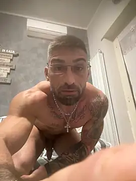 GmGit online show from October 2025 02:52:01 AM