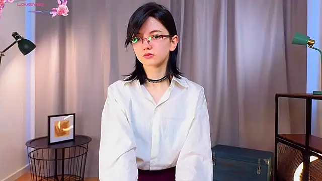 Snapshot of PamilaGrassle chatting on September 2025 04:11:02 AM PamilaGrassle online show from September 2025 04:11:02 AM