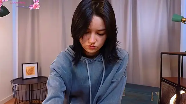 Snapshot of PamilaGrassle chatting on September 2025 04:02:02 AM PamilaGrassle online show from September 2025 04:02:02 AM