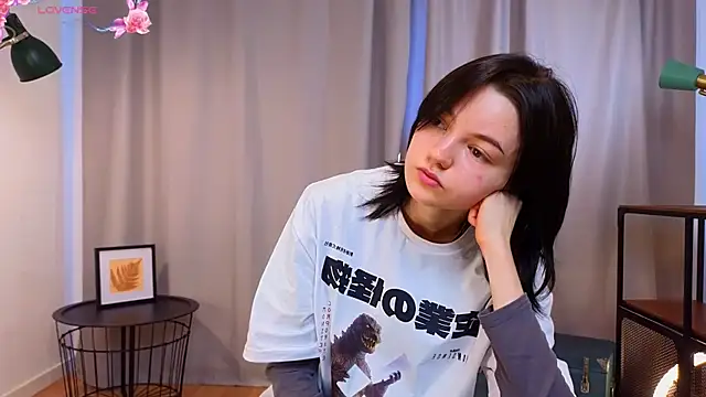 Snapshot of PamilaGrassle chatting on September 2025 04:05:01 AM PamilaGrassle online show from September 2025 04:05:01 AM