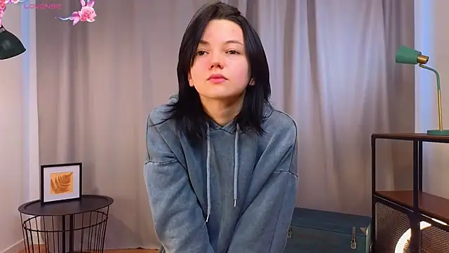 Snapshot of PamilaGrassle chatting on September 2025 04:06:01 AM PamilaGrassle online show from September 2025 04:06:01 AM