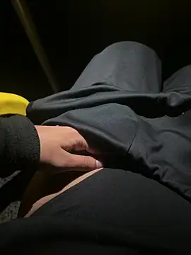 Snapshot of deeidnic chatting on October 2025 12:30:02 AM deeidnic online show from October 2025 12:30:02 AM