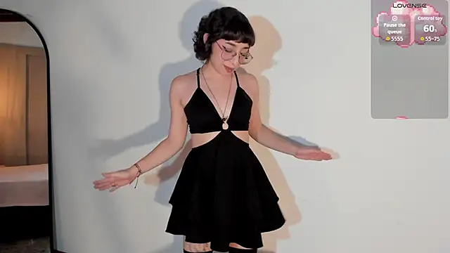 Lexyy Bluee online show from November 2025 04:50:02 PM