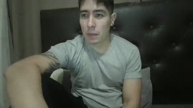 Snapshot of 9999Alez chatting on June 2026 03:20:02 AM 9999Alez online show from June 2026 03:20:02 AM