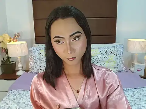 BlaireWilzon online show from November 2025 08:22:02 PM