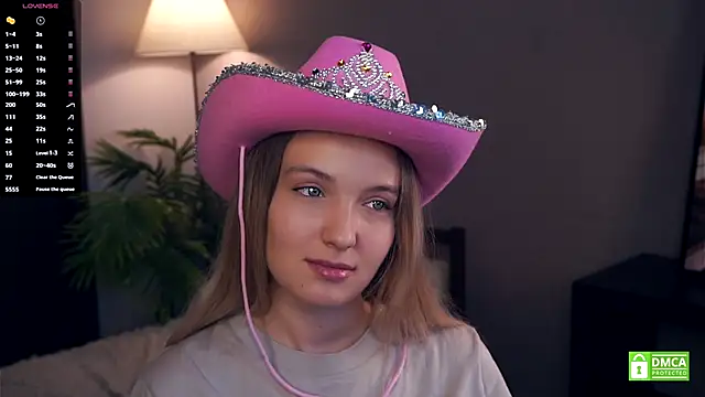 HongTomczak online show from October 2025 07:32:01 AM