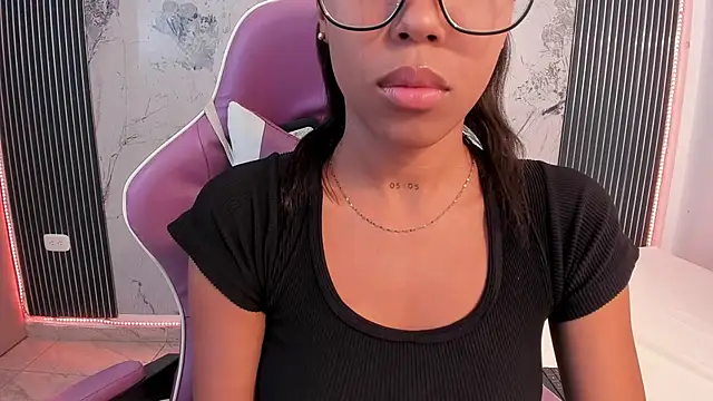 Snapshot of Mia_Duarte1 chatting on June 2026 07:18:02 PM Mia Duarte1 online show from June 2026 07:18:02 PM