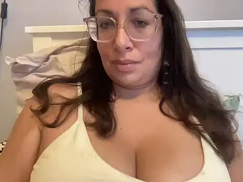 RosaFreya online show from June 2026 10:10:02 AM