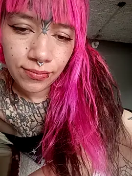 Snapshot of Meganhynde chatting on September 2025 09:37:02 PM Meganhynde online show from September 2025 09:37:02 PM