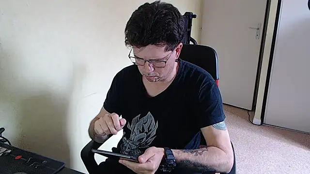 blueandwhite1 online show from March 2026 03:46:01 PM