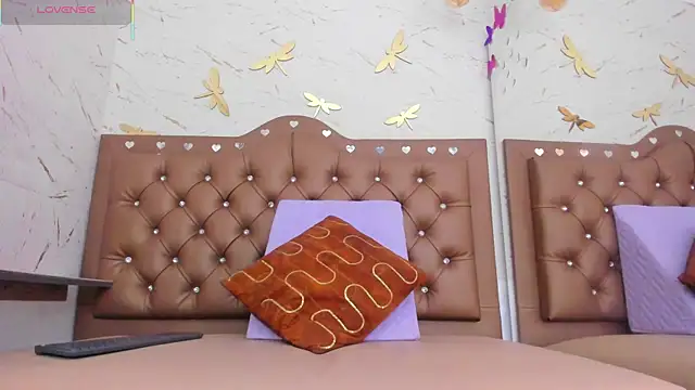 Snapshot of Zoe-Johnson_ chatting on September 2025 10:15:01 PM Zoe-Johnson online show from September 2025 10:15:01 PM