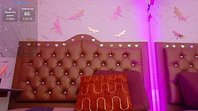 Snapshot of Zoe-Johnson_ chatting on October 2025 10:07:01 PM Zoe-Johnson online show from October 2025 10:07:01 PM