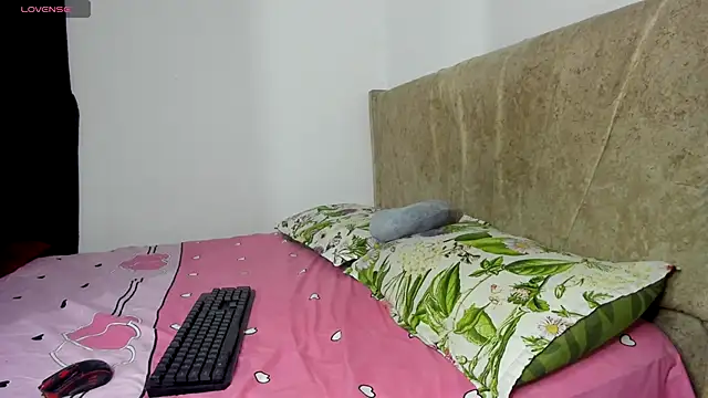 kinky sexyhot online show from September 2025 12:36:02 AM